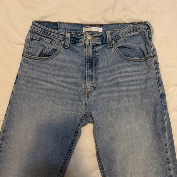 Bootcut Levi’s - Picture 3 of 4